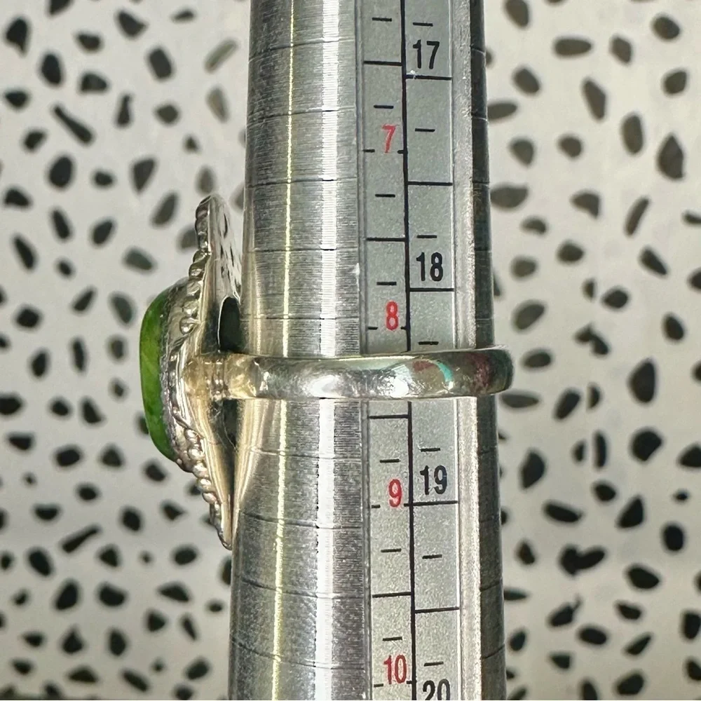 Sterling Silver Green Tigers Cats Eye Elegant Setting Statement Ring